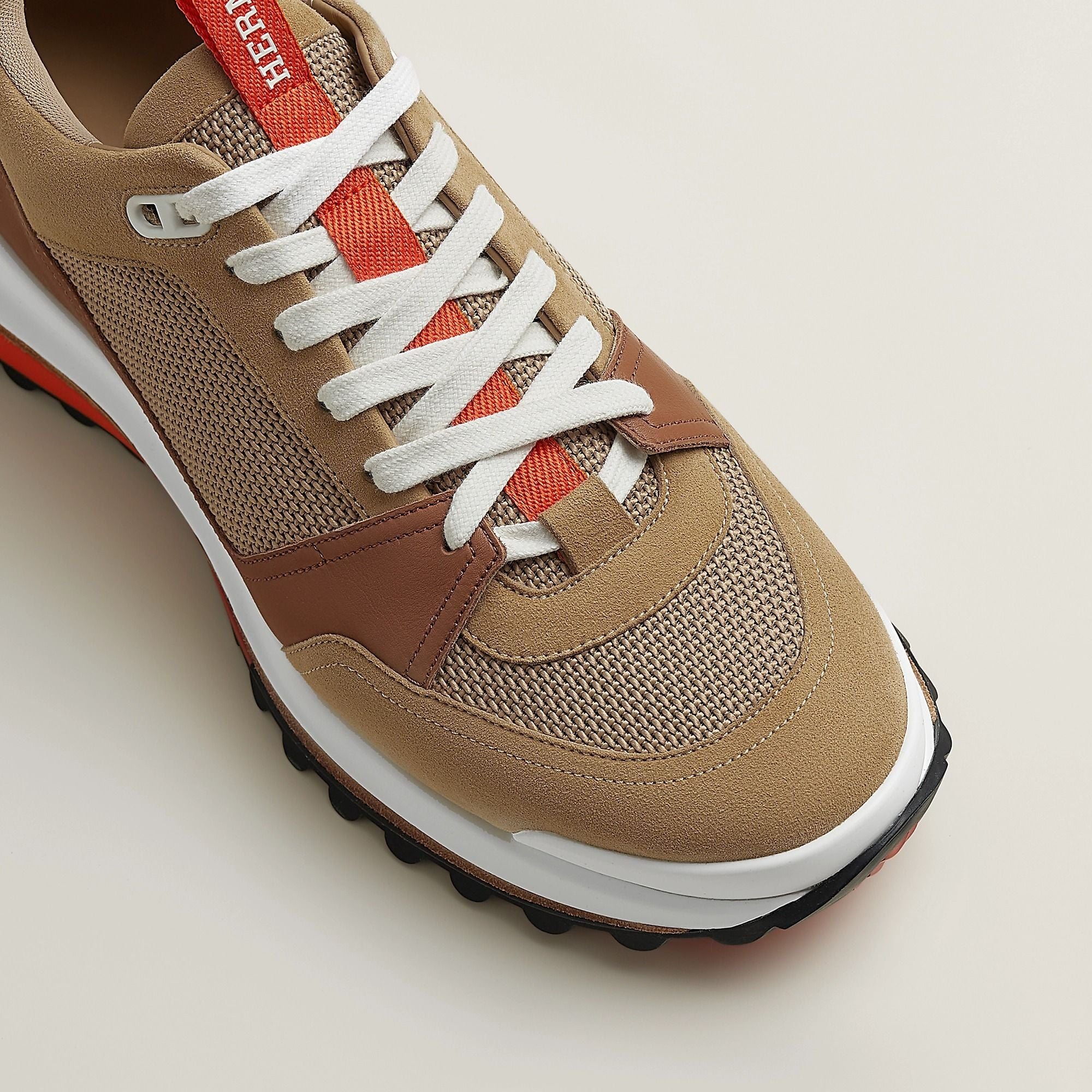 Alternative view of Giày Hermes Leader Sneaker 'Beige Albâtre' H252863ZHVD420