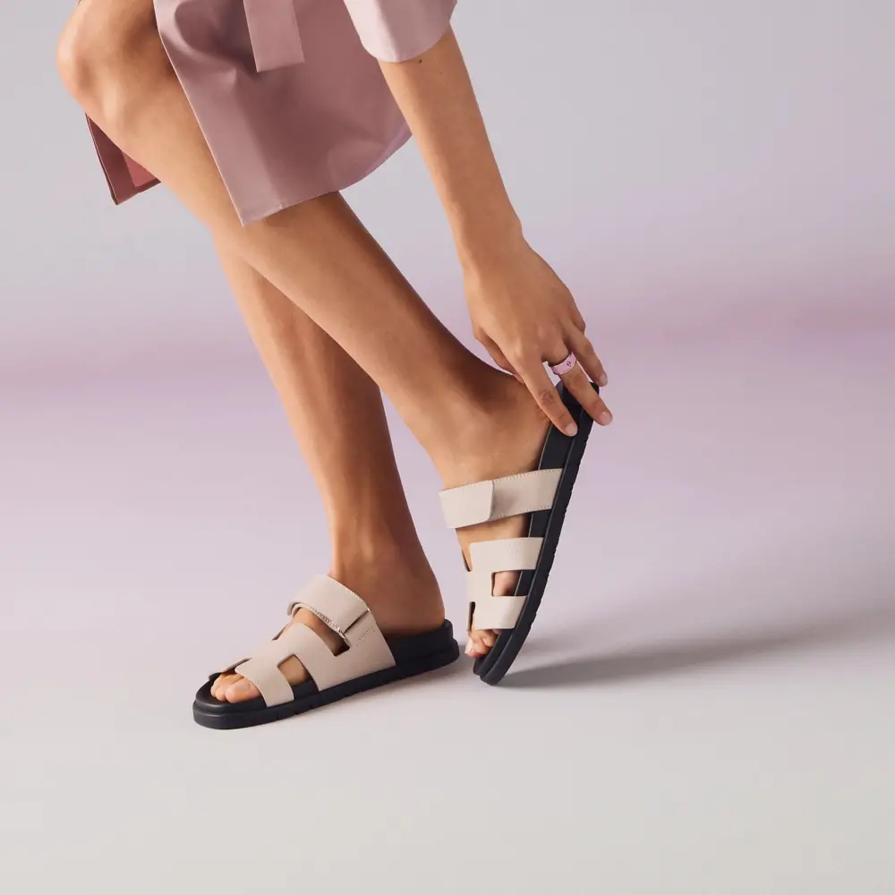 Giày Hermes Chypre Sandal 'Rose Porcelaine' H231295Zv27350 - Ảnh 5