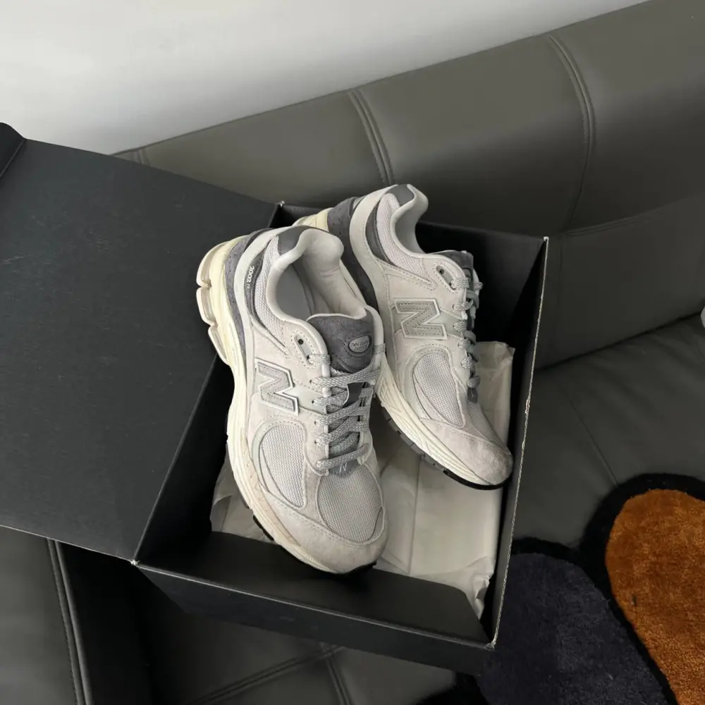Giày New Balance 2002R ‘Light Dark Grey’ M2002RJD - Ảnh 4