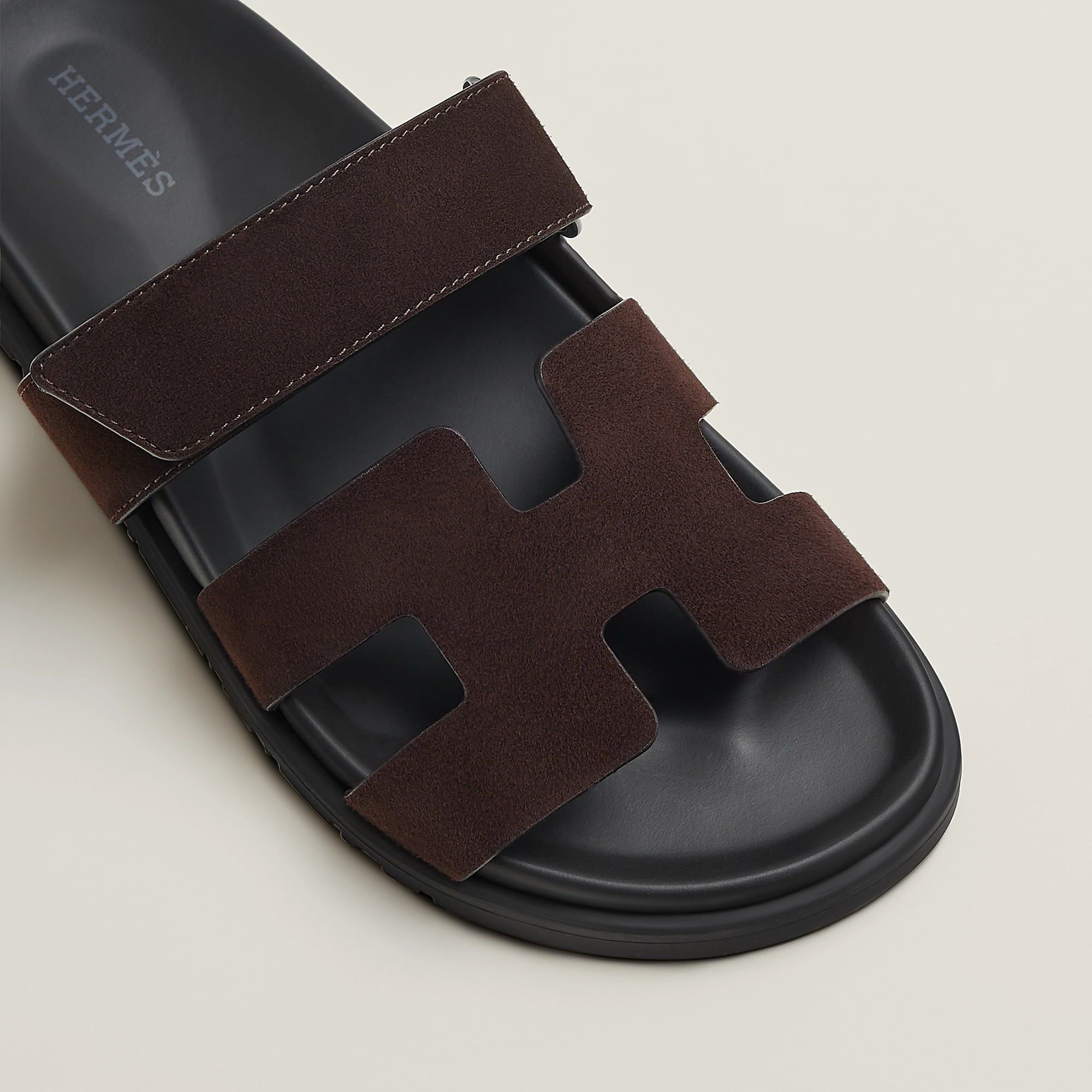Alternative view of Dép Hermes Chypre Sandal 'Marron Ébène' H222297ZVME360