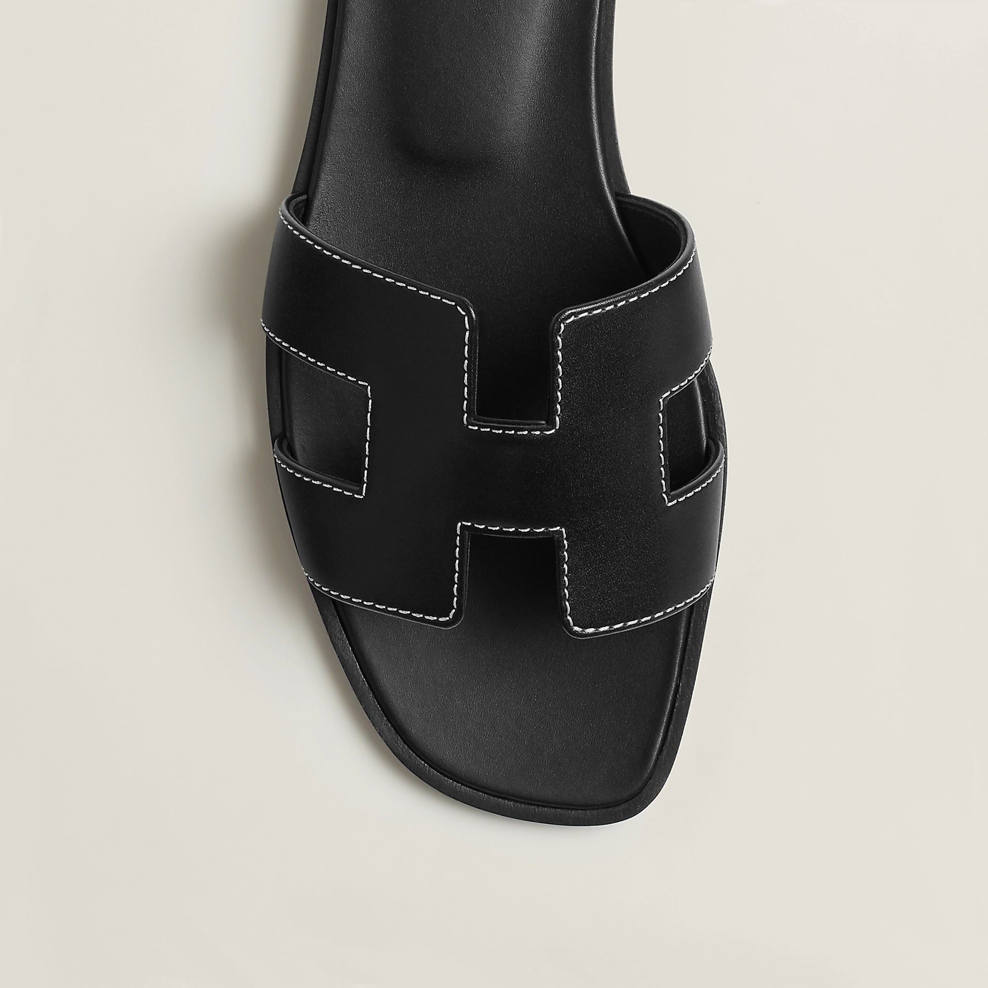 Alternative view of Dép Hermes Oran Sandal 'Noir' H021056Zv01370