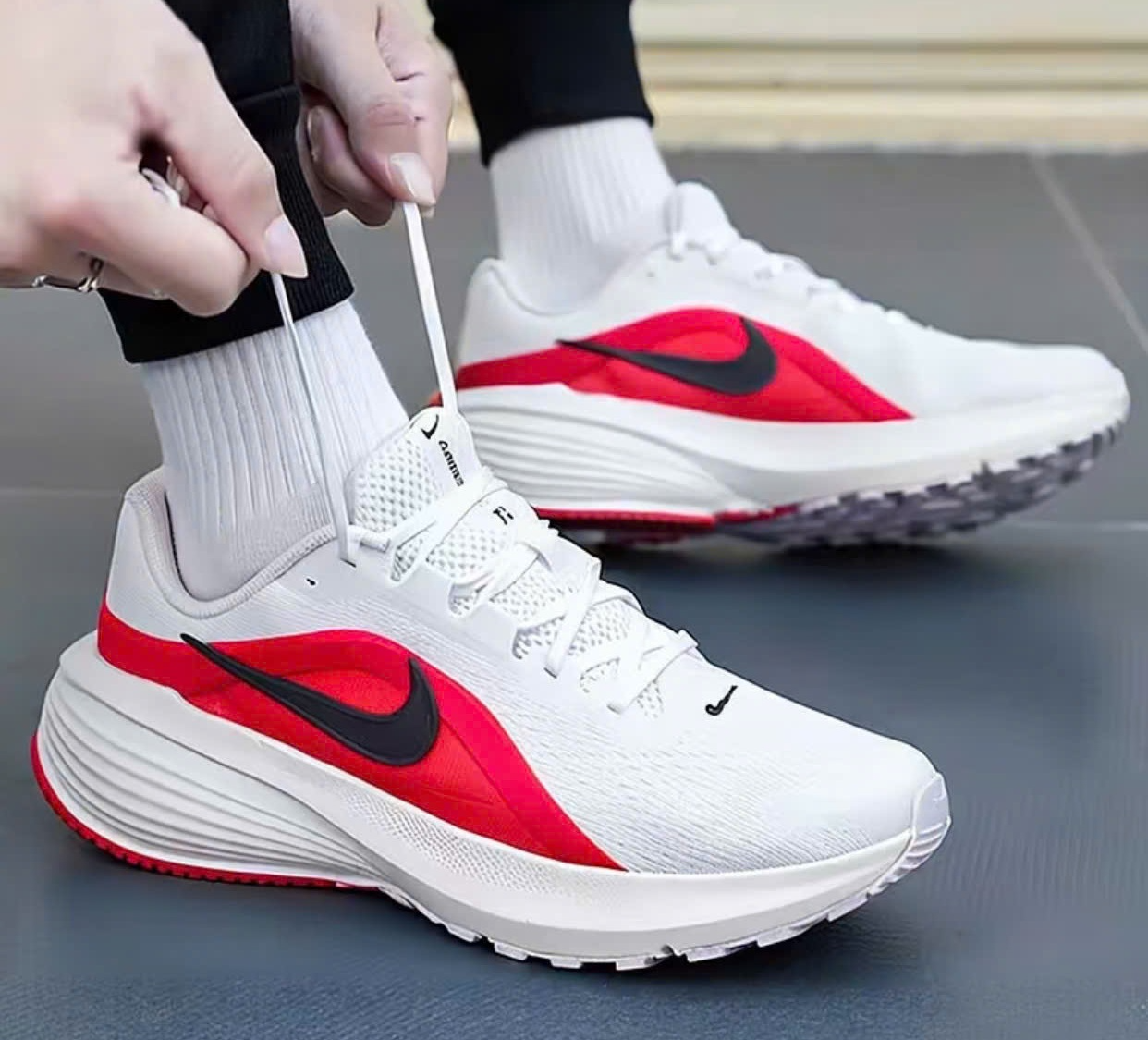 Alternative view of Giày Nike Downshifter 14 ‘White Bright Crimson’ IB1895-103