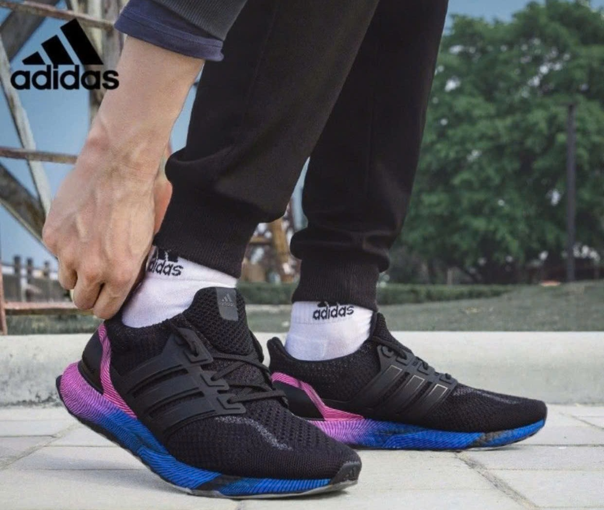 Alternative view of Giày Adidas UltraBoost DNA ‘Black Gradient’ GW4924
