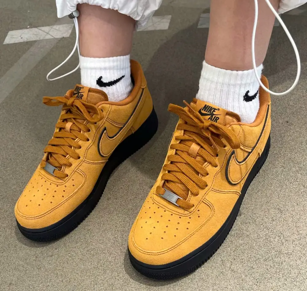 Giày Nike Air Force 1 Low ’07 LV8 ‘Desert Ochre Black’ HQ1966-700 - Ảnh 3