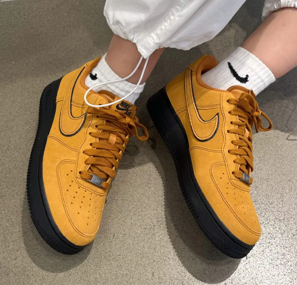 Giày Nike Air Force 1 Low ’07 LV8 ‘Desert Ochre Black’ HQ1966-700 - Ảnh 4