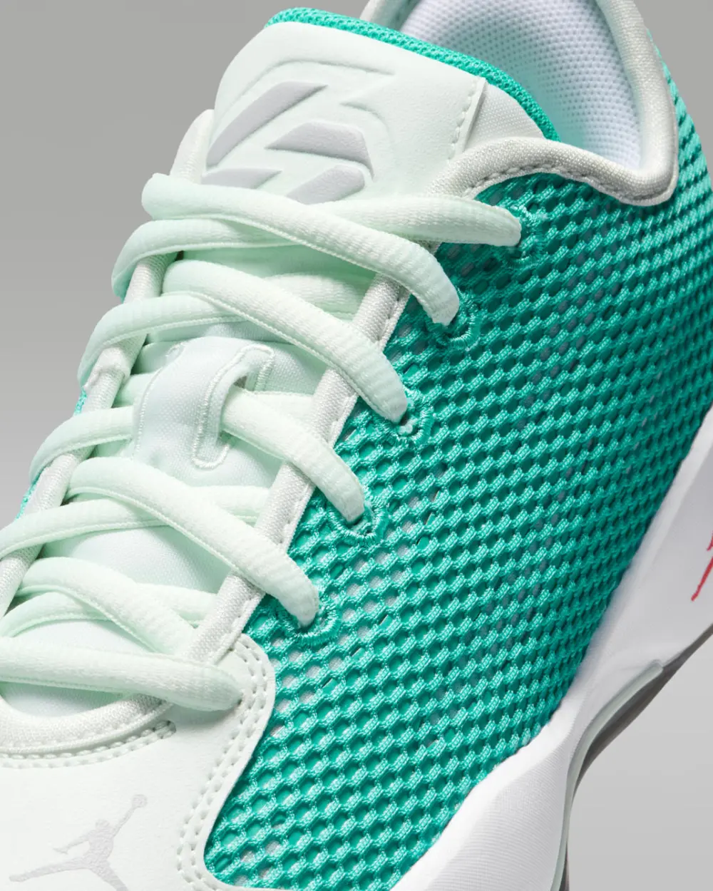 Alternative view of Giày Nike Air Jordan Luka .77 'Love Letter' IH0573-300
