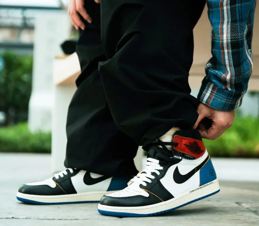 Giày Air Jordan 1 x Union x Fragment 'Black Varsity Red' IO7847-002 - Ảnh 3