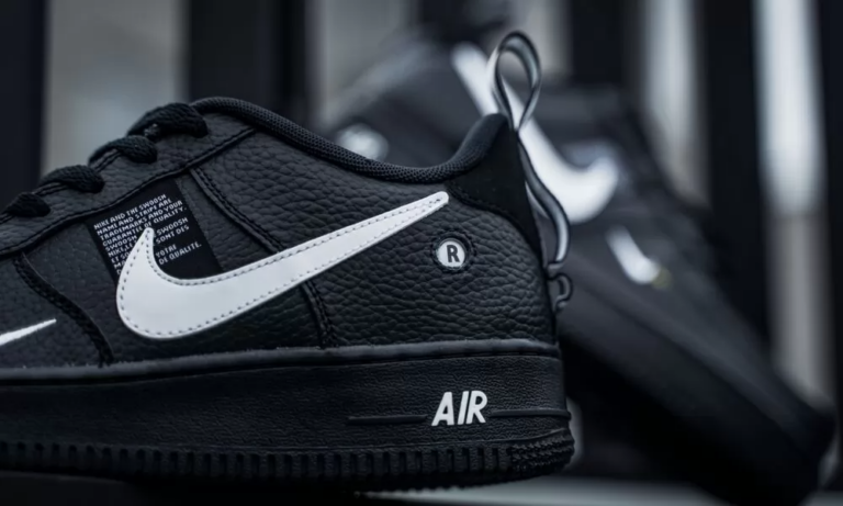 Alternative view of Giày Nike Air Force 1 Lv8 Utility GS ‘Overbranding’ AR1708-001