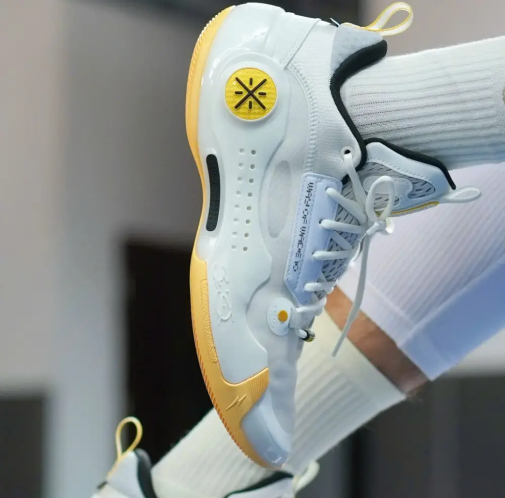 Alternative view of Giày Li-Ning Way of Wade 10 Low ‘Lemon’ ABAS083-37