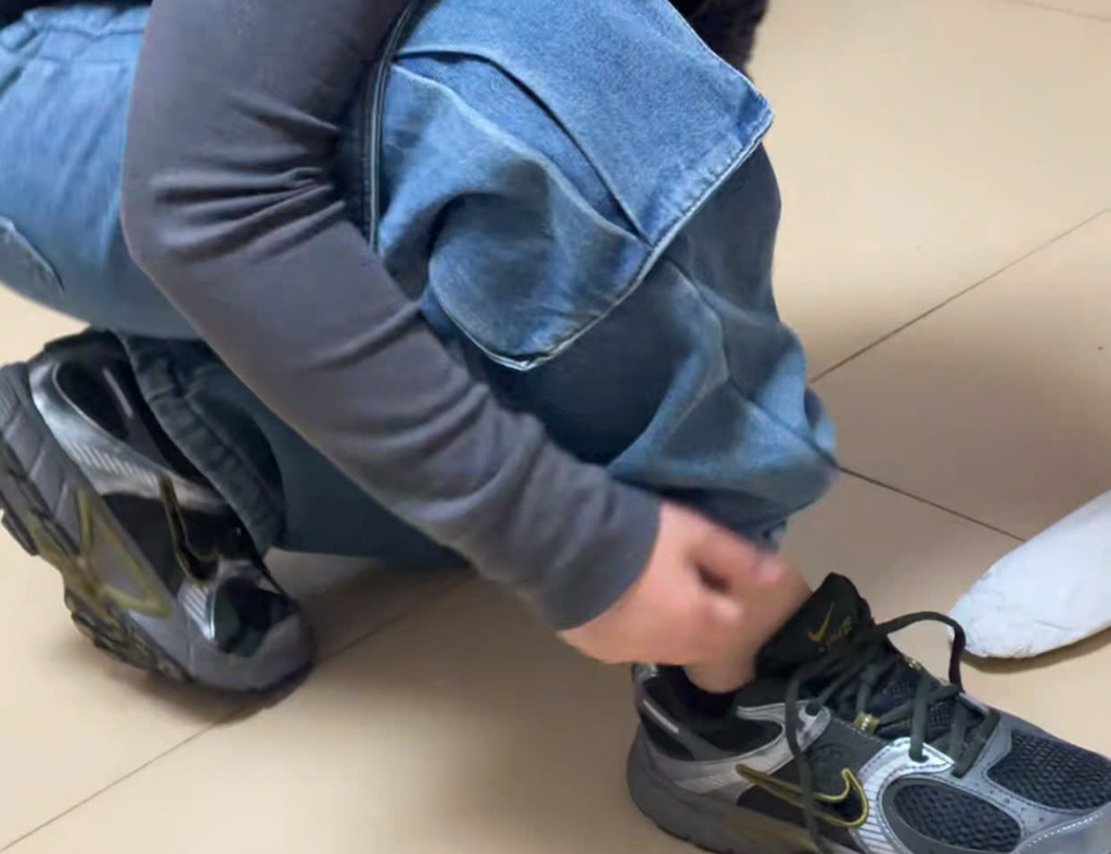 Alternative view of Giày Nike V5 RNR ‘Olive Flak Sequoia’ HQ6411-300