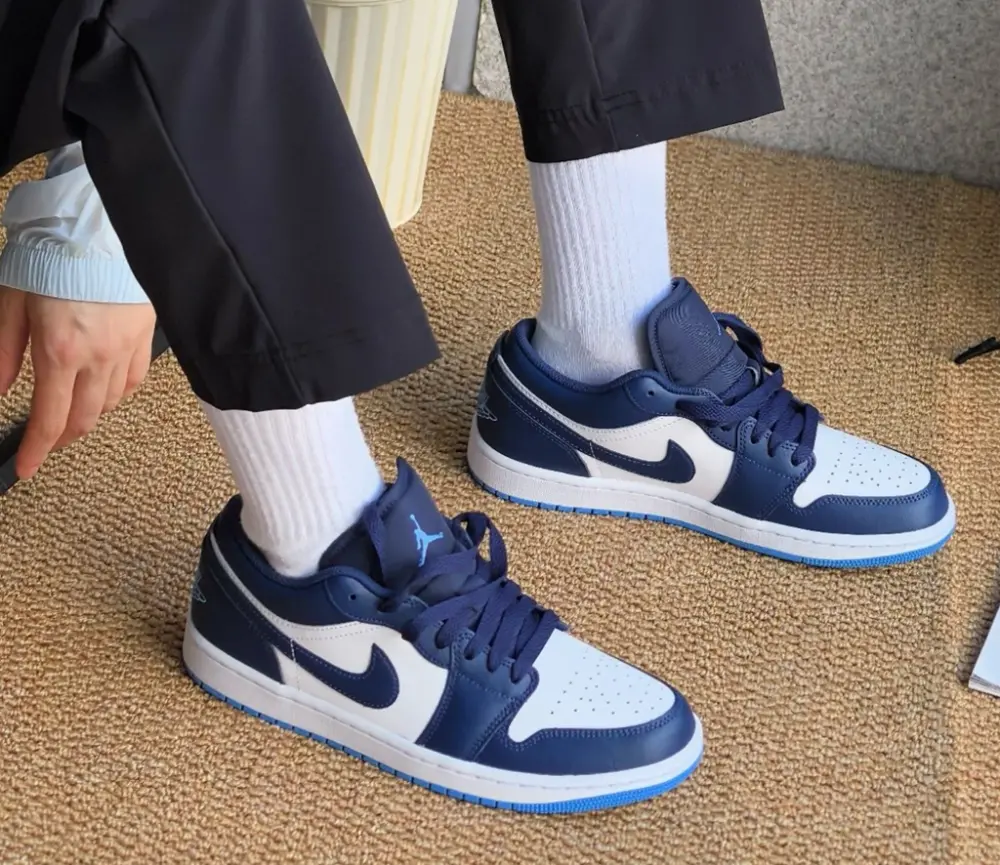 Giày Nike Air Jordan 1 Low 'Midnight Navy' 553558-404 - Ảnh 4