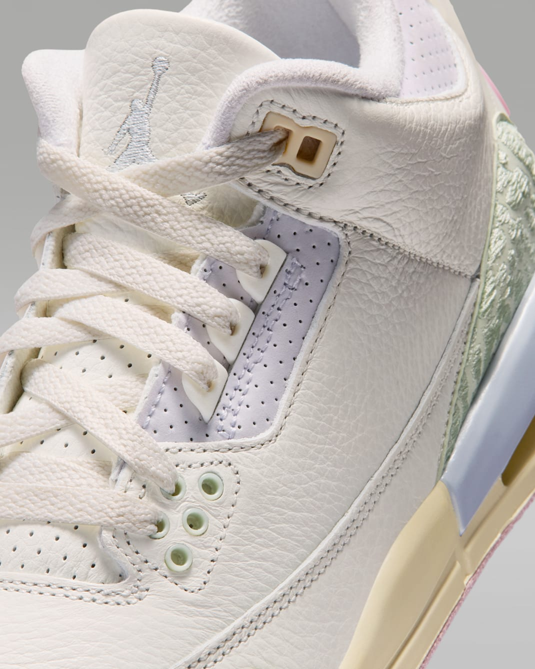 Alternative view of Giày Nike Air Jordan 3 Retro 'Sail' IF4758-100