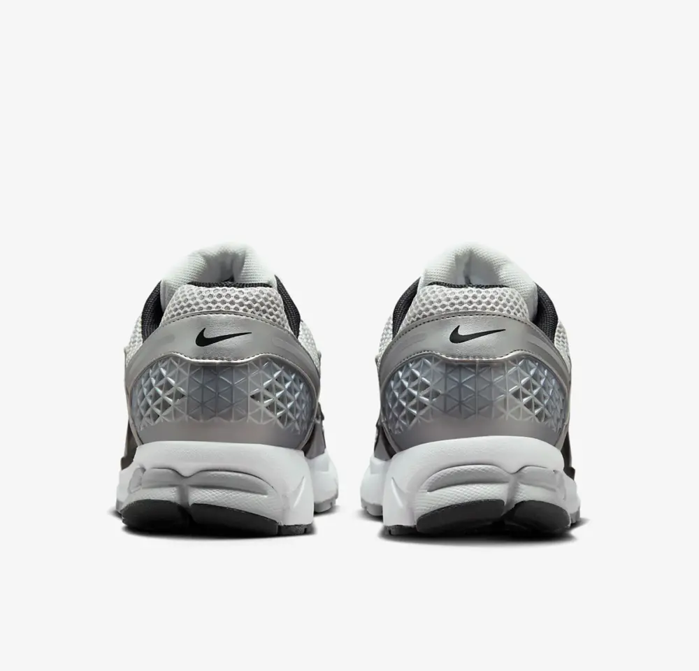 Giày Nike Air Zoom Vomero 5 ‘Metallic Silver Black’ FJ4151-004 - Ảnh 6