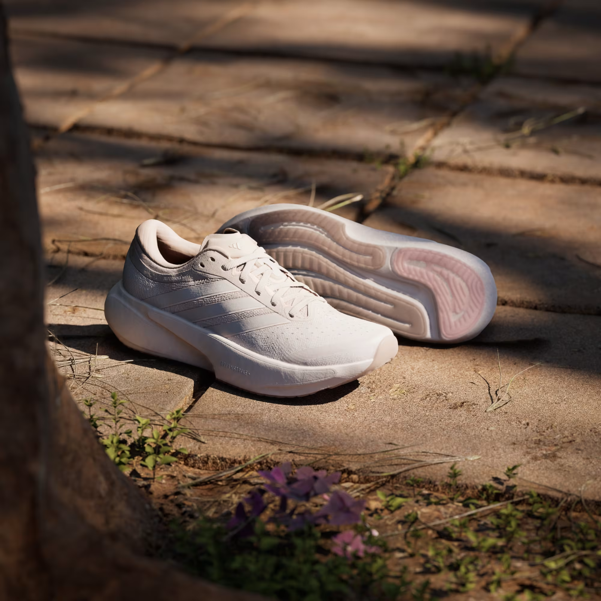 Alternative view of Giày adidas Supernova Rise 3 'Wonder Taupe' JR2285