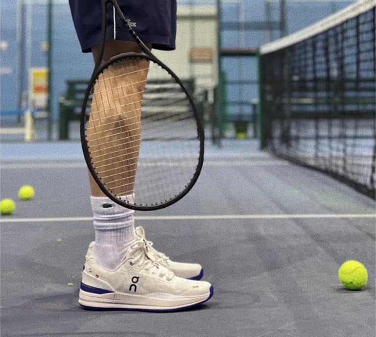 Alternative view of Giày On The Roger Pro ‘White Indigo’ 48-98720