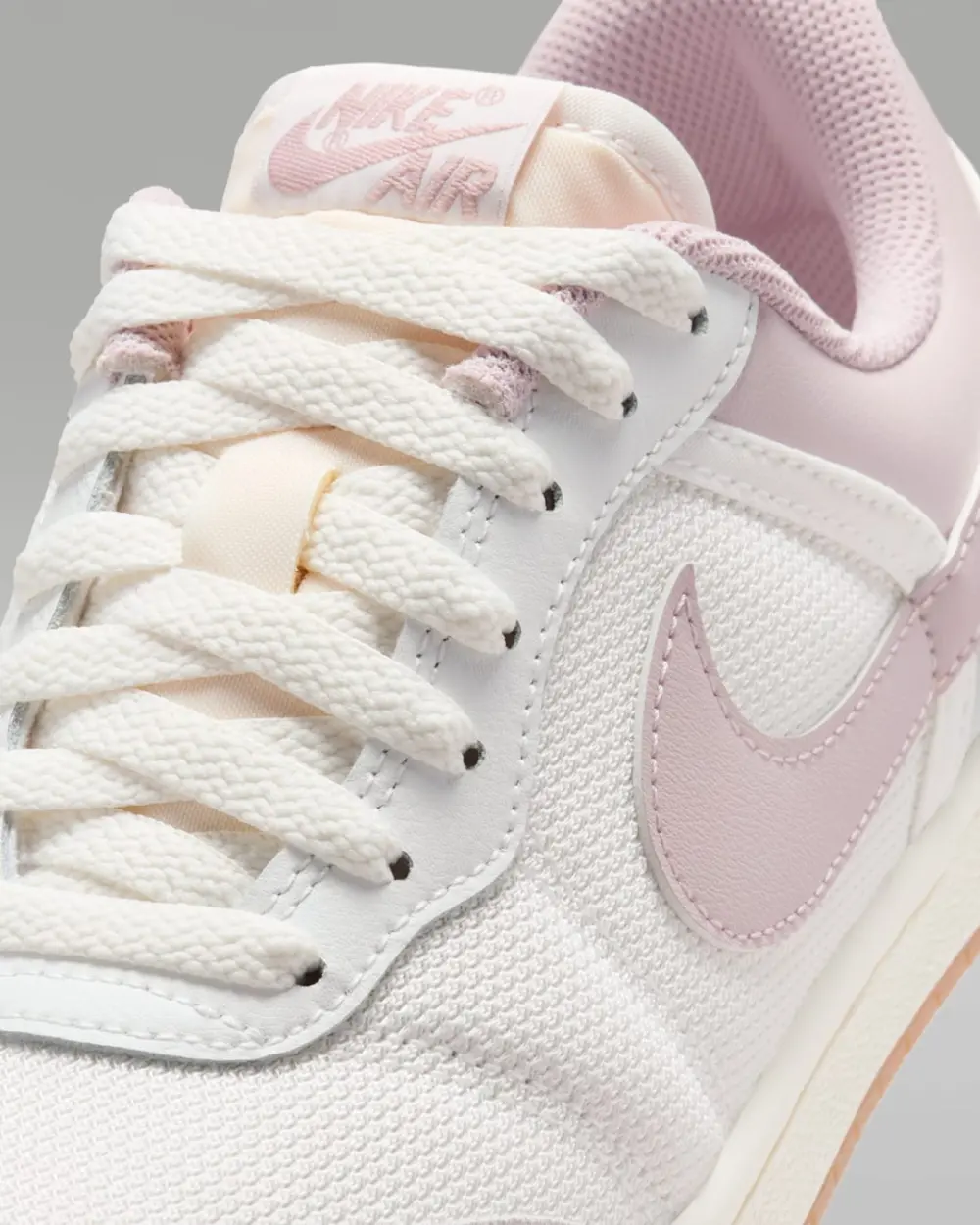 Giày Nike Air Jordan Skyline Low 'Summit White' IQ0704-100 - Ảnh 3