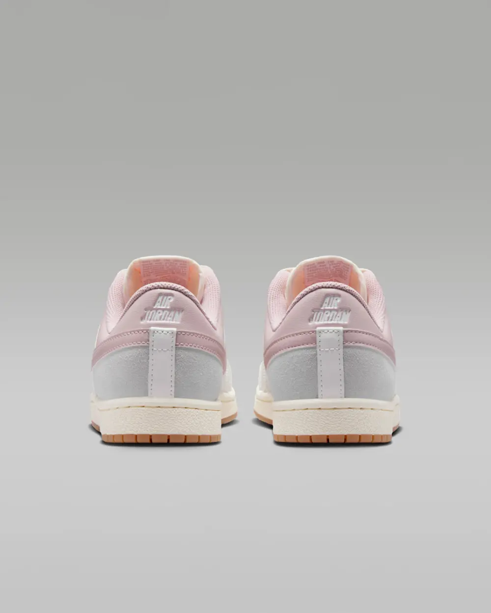 Alternative view of Giày Nike Air Jordan Skyline Low 'Summit White' IQ0704-100