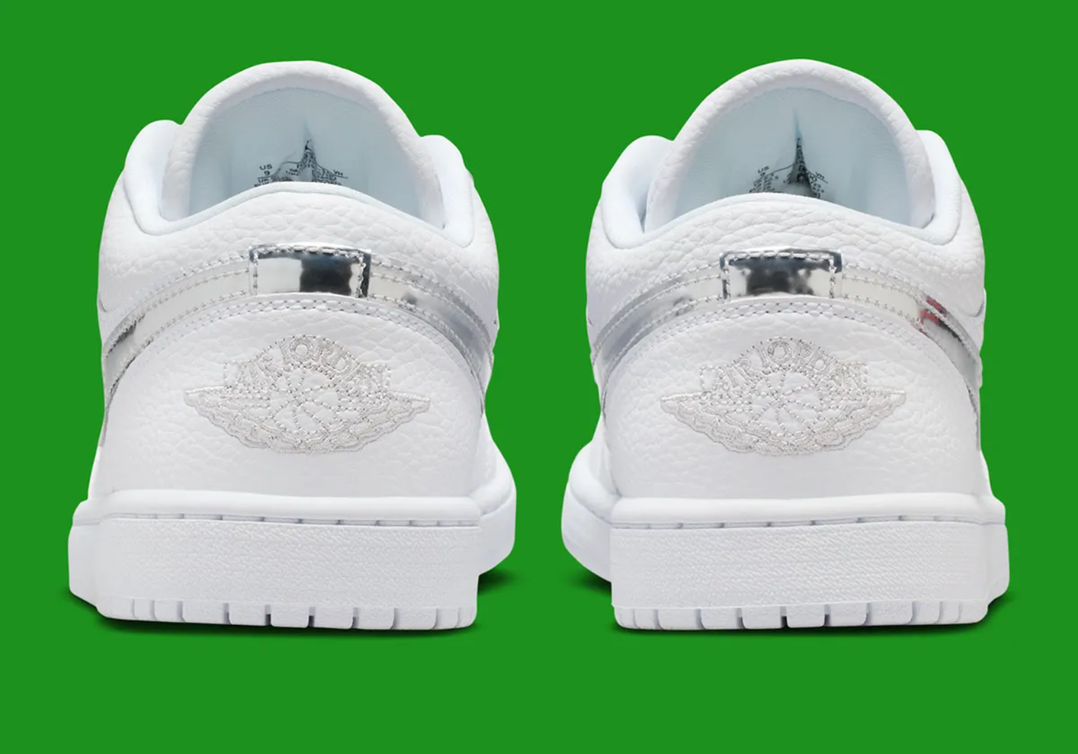 Alternative view of Giày Nike Air Jordan 1 Low SE 'Metallic Silver' IQ9381-100