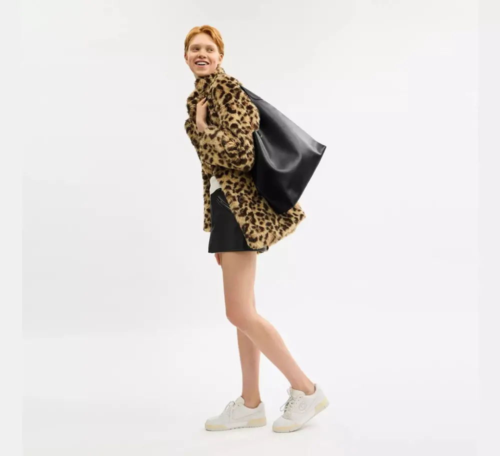 Alternative view of Túi Coach Brooklyn Shoulder Bag 39 'Black' CU044-B4BK
