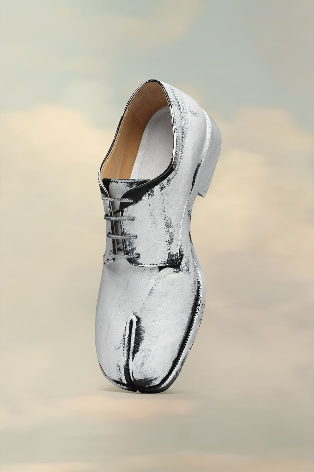 Alternative view of Giày Maison Margiela Tabi Brogues 'White' S34WQ0021P4162H1532