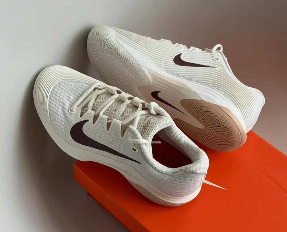 Alternative view of Giày Nike Court Air Zoom Vapor 12 HC ‘Pale Ivory’ FV5554-109