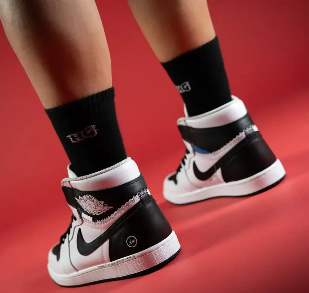 Giày Nike Air Jordan 1 Retro High OG SP ‘White Black’ II7282-100 - Ảnh 3