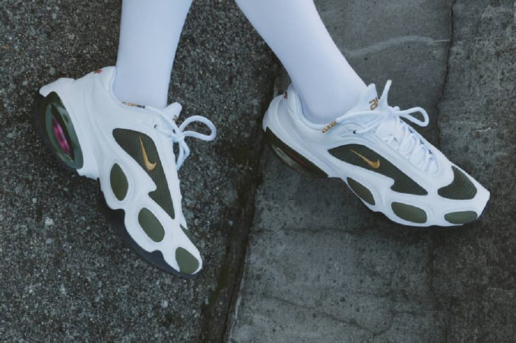 Alternative view of Giày Nike Air Max Muse x Veneda Carter ‘White and Cargo Khaki’ HV9928-100