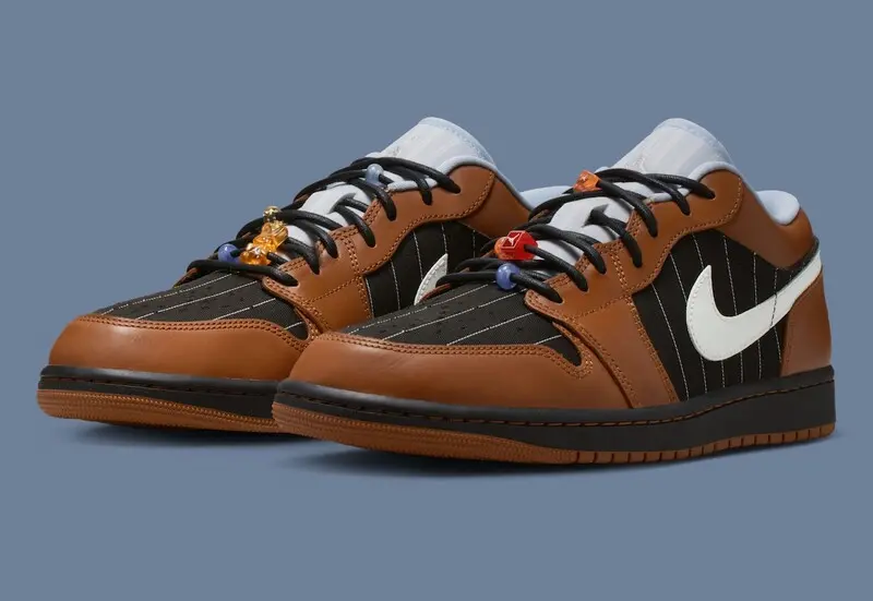 Alternative view of Giày Nike Air Jordan 1 Low 'Brown' IR7560-010