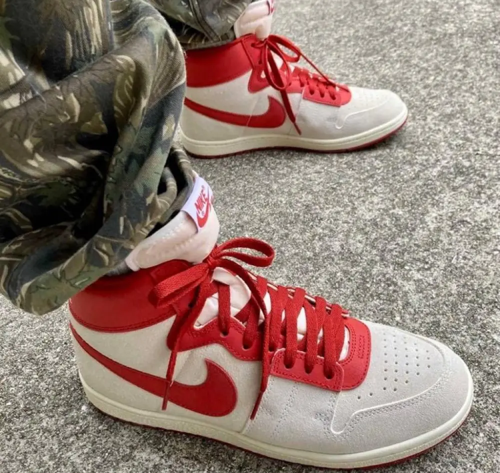 Alternative view of Giày Nike Air Jordan Ship PE SP 'Every Game Dune Red' DZ3497-106