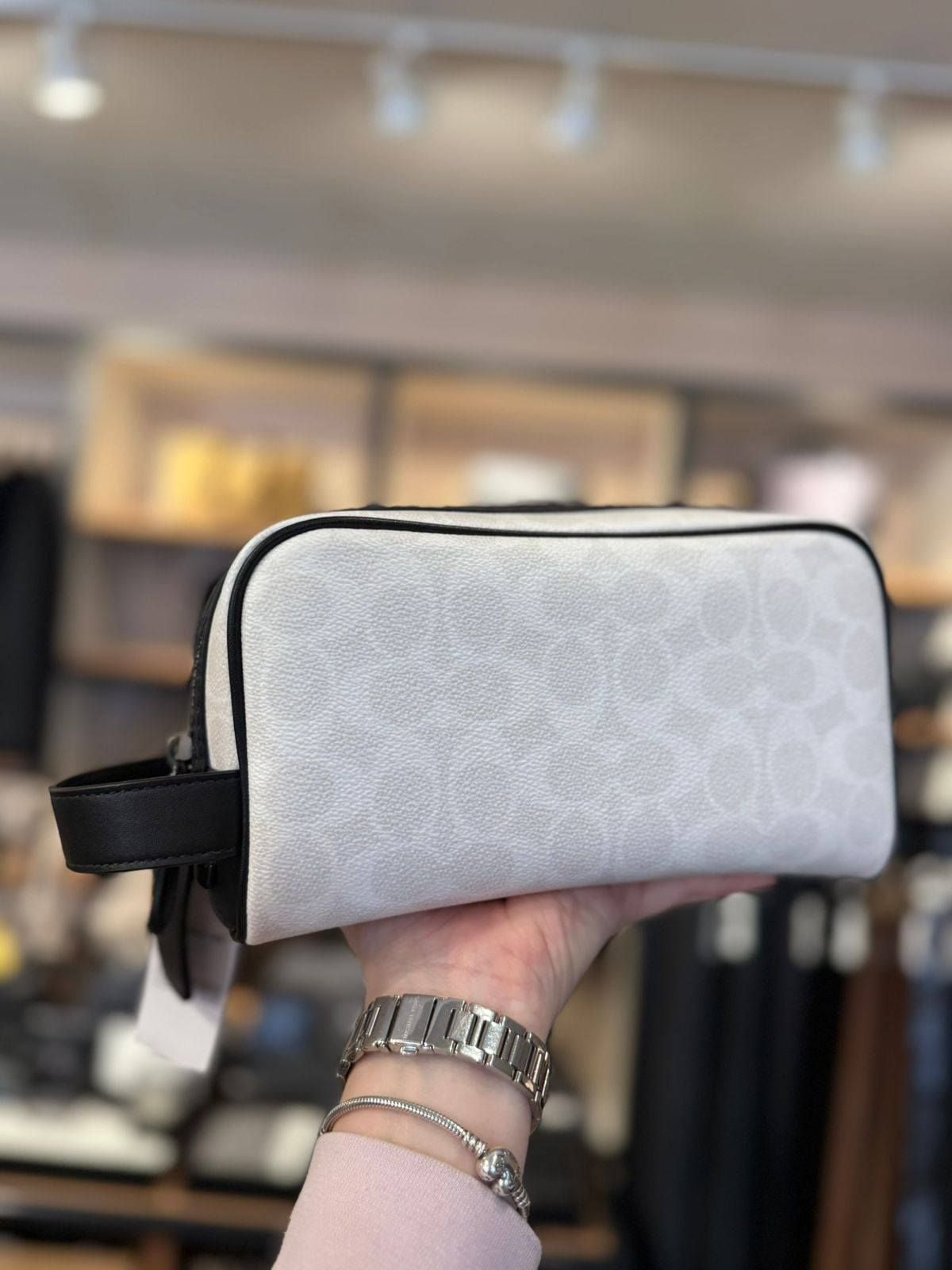 Alternative view of Túi Coach Small Travel Kit 'White' CAR15-QBMQV