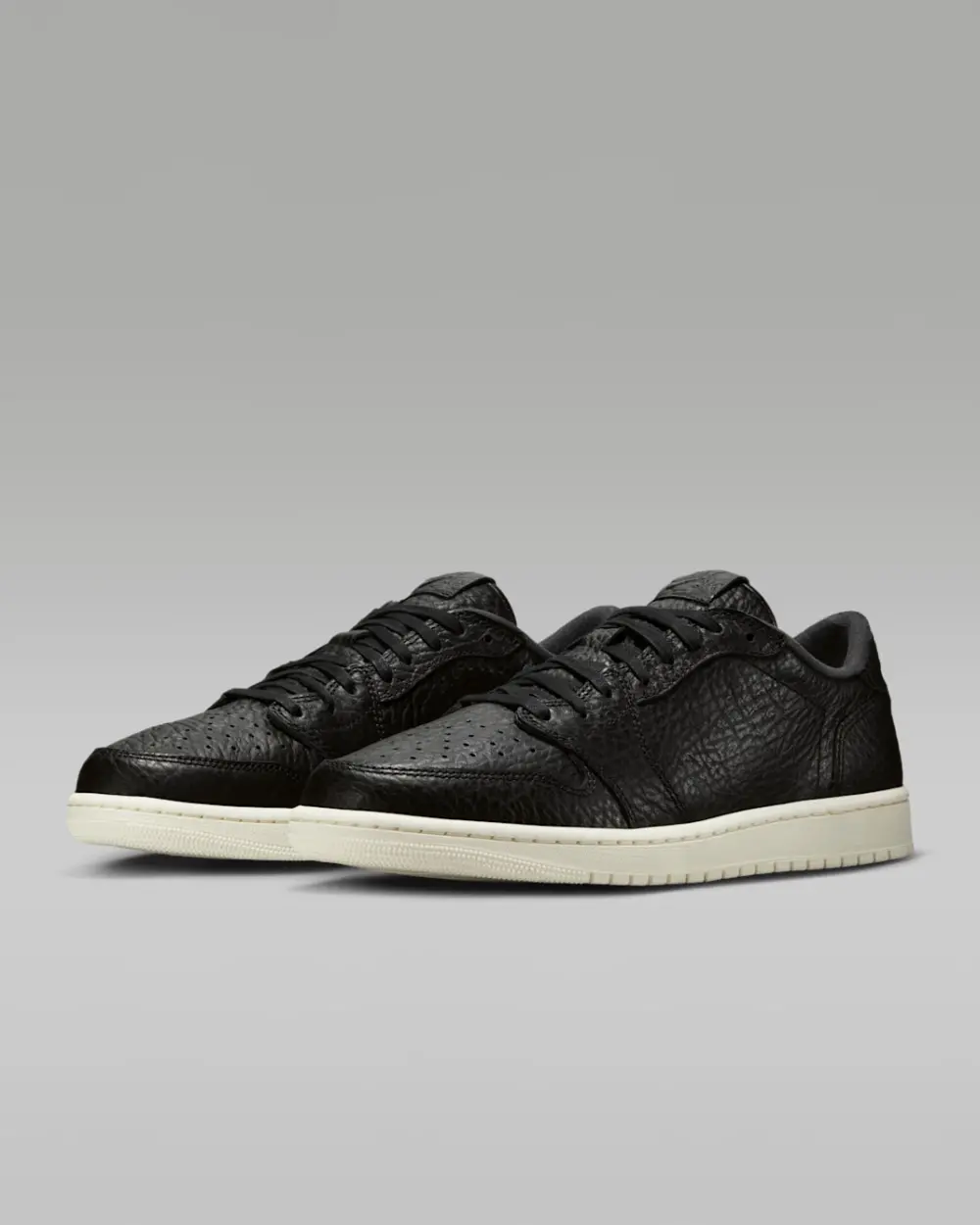 Giày Nike Air Jordan 1 Retro Low 'Black' 848775-005 - Ảnh 3