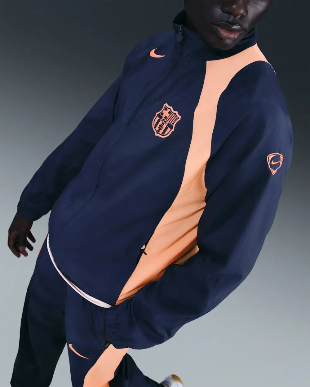 Áo Nike FC Barcelona Total 90 Soccer Track Jacket 'Midnight Navy' HQ9735-410 - Ảnh 4