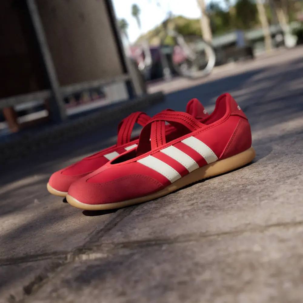 Alternative view of Giày Adidas Barreda Mary Jane ‘Red Off White’ HQ7398