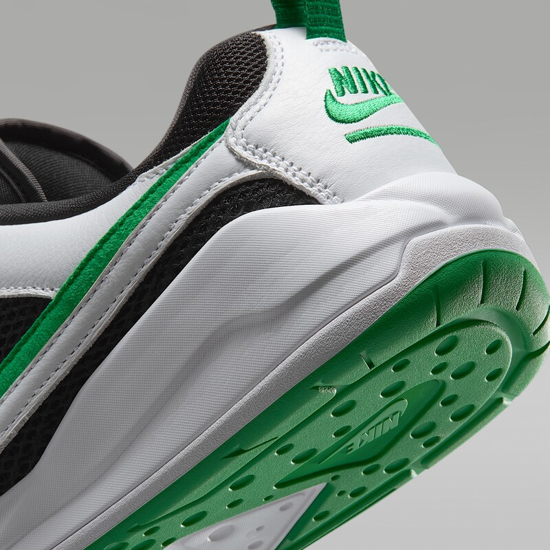 Alternative view of Giày Nike Air Jordan CMFT Era 'Green' HJ6777-012