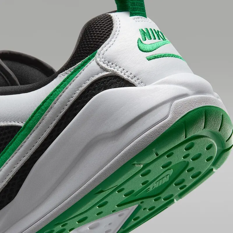 Alternative view of Giày Nike Air Jordan CMFT Era 'Green' HJ6777-012