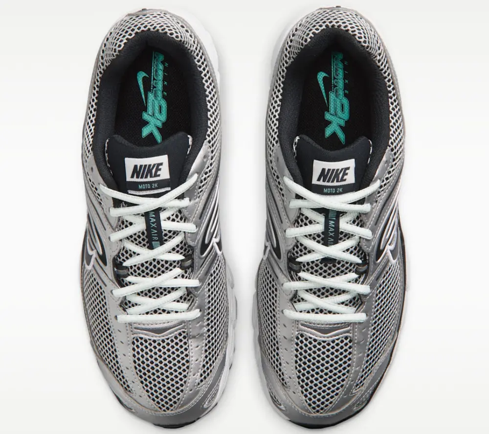 Alternative view of Giày Nike Air Max Moto 2K ‘Metallic Silver’ IR1476-101