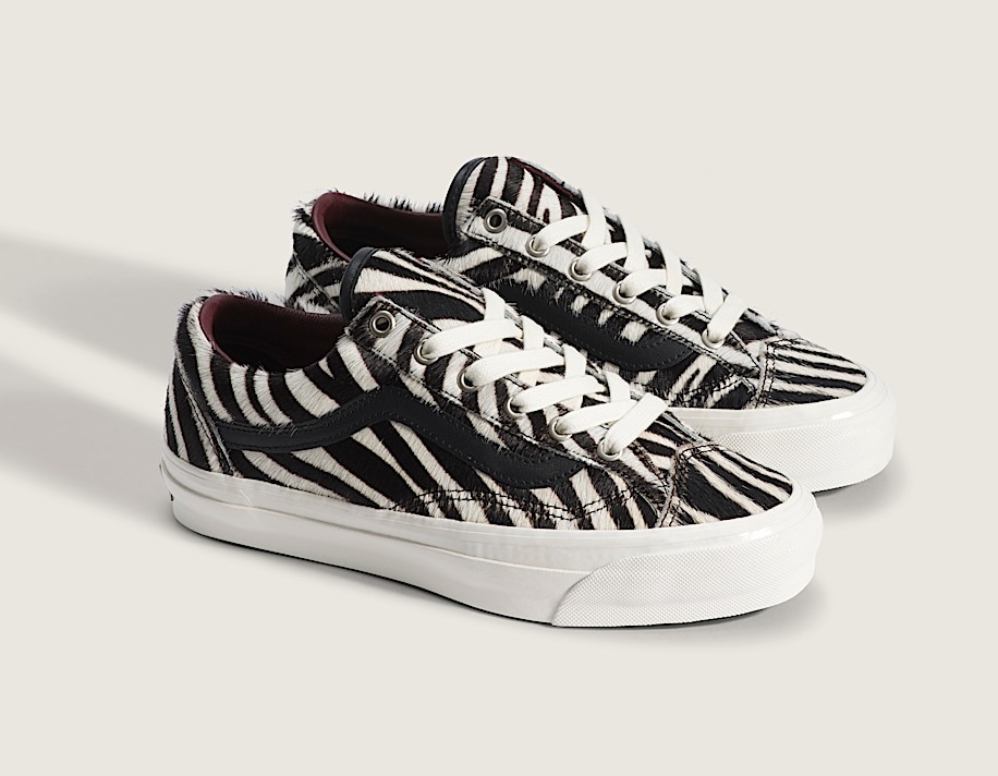 Alternative view of Giày Vans Premium Old Skool 36 ‘Pony Zebra’ VN000EHDZBR