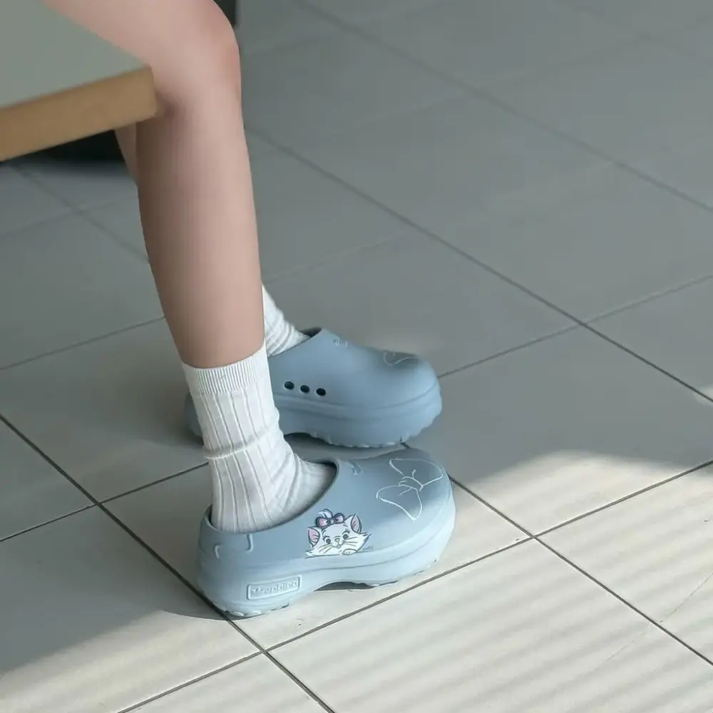Dép Adidas Adifom x Disney Aristocats Stan Smith Mule ‘Focus Blue’ JR4245 - Ảnh 4