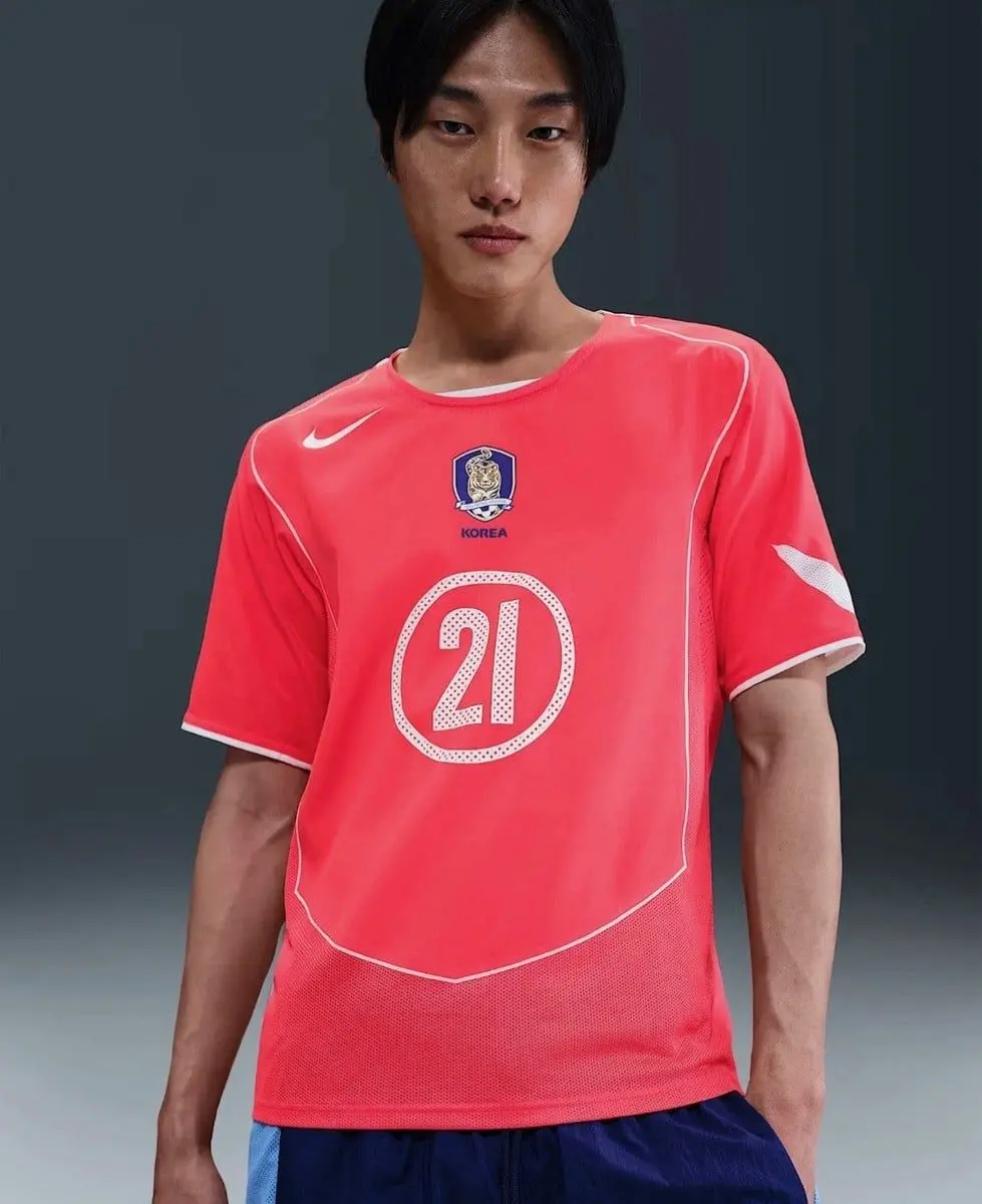 Alternative view of Áo Nike South Korea 90 Reissue #ParkJiSung21 IF2943-679