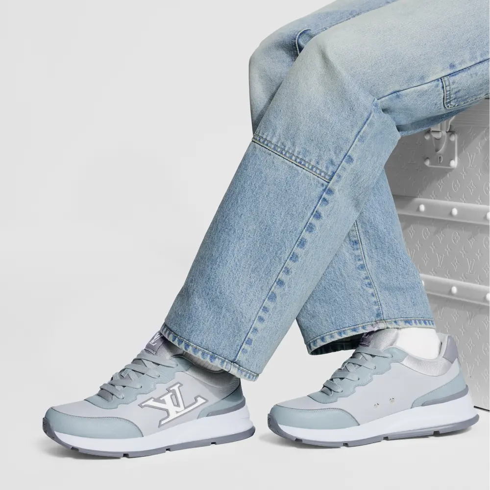 Alternative view of Giày Louis Vuitton LV Classic Sneaker 'Grey' 1AJCYH