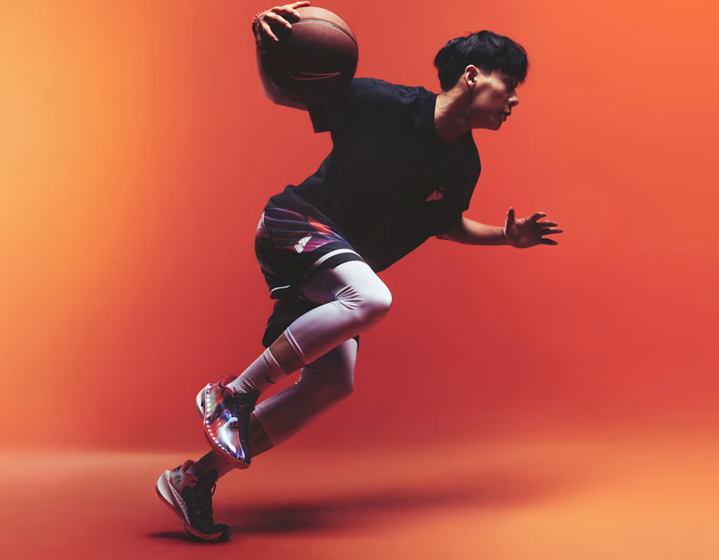 Alternative view of Giày Nike Air Zoom GT Cut 4 'Black' IU2030-084