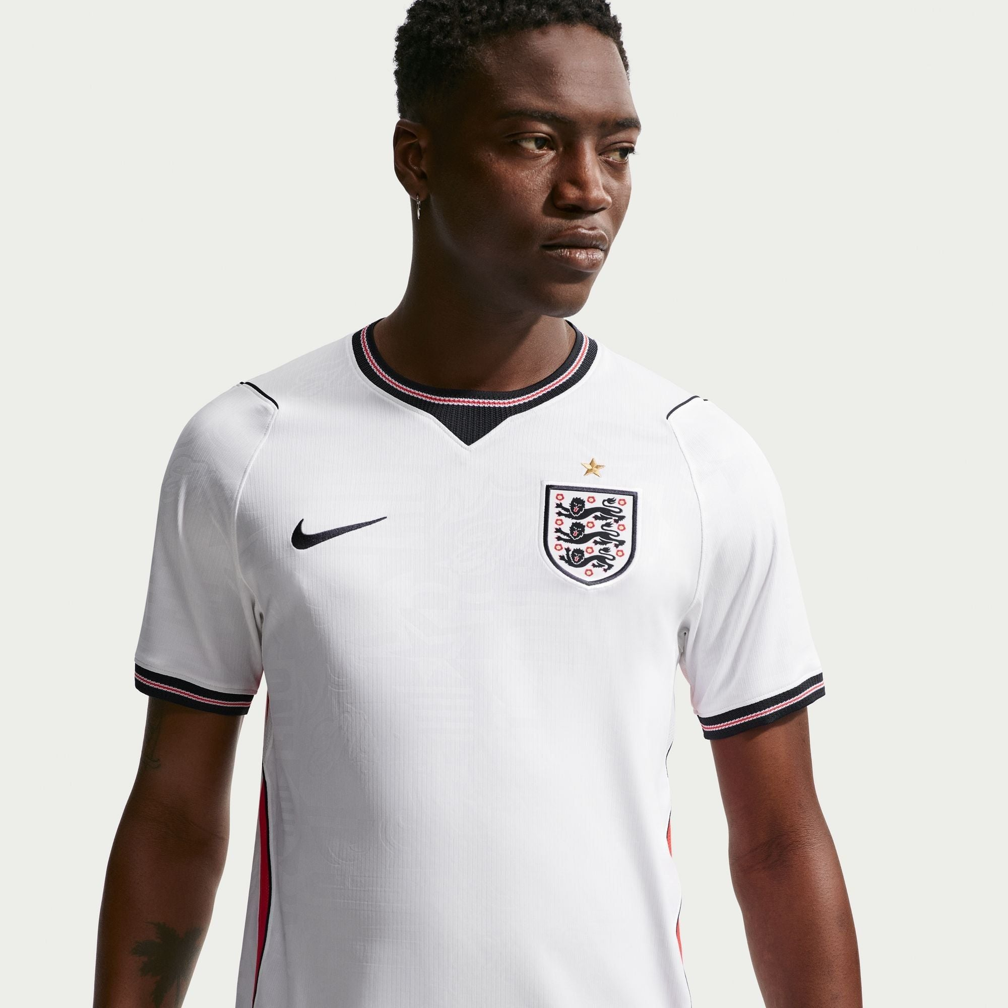 Alternative view of Áo Nike England 2026 Stadium Home Jersey Replica IB5290-100