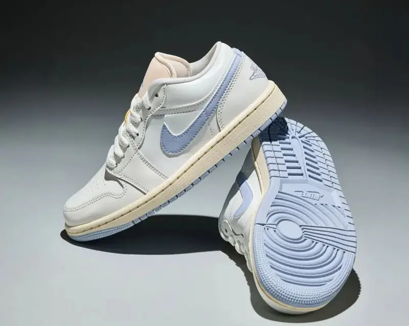 Alternative view of Giày Nike Air Jordan 1 Low ‘Sail Ghost’ DC0774-106