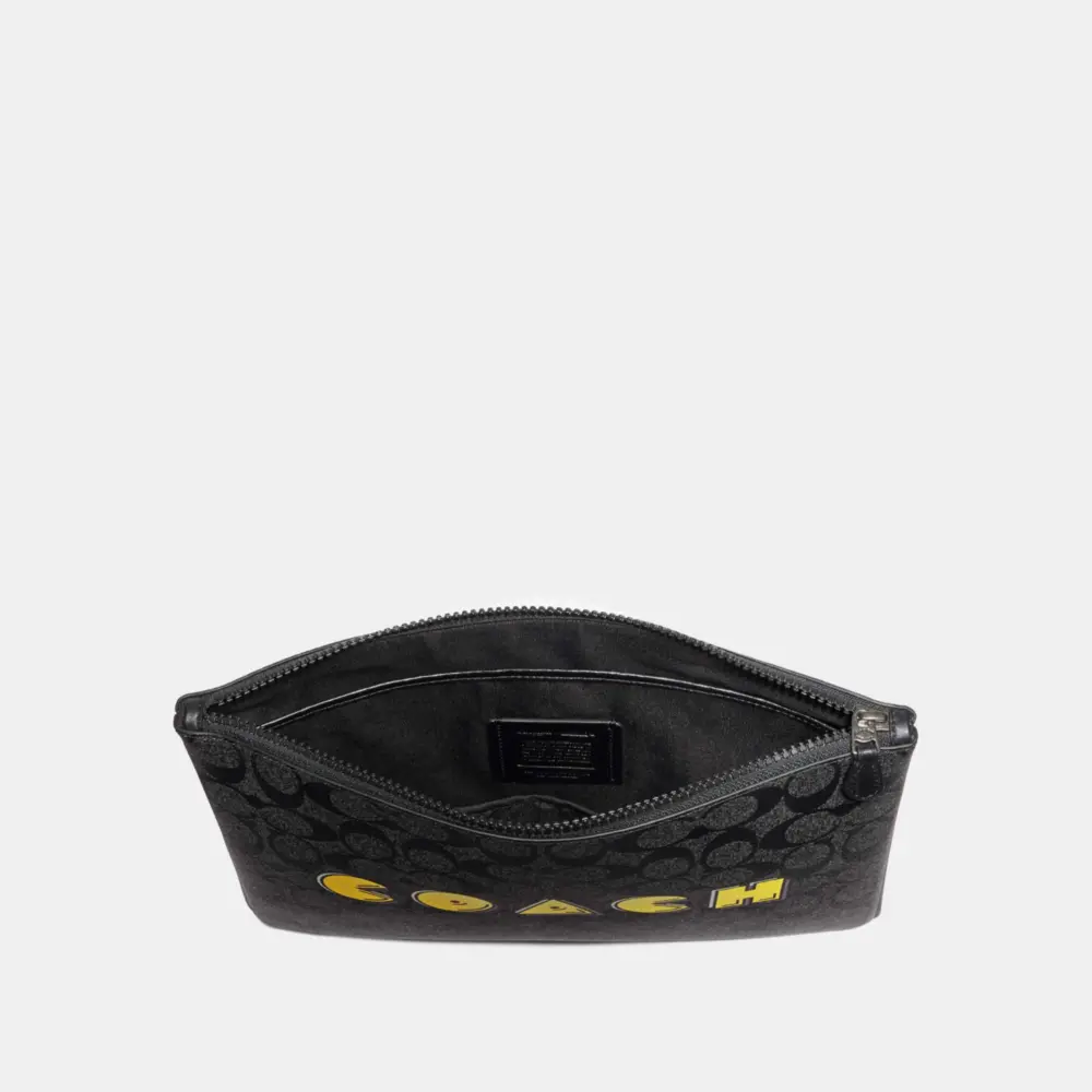 Ví Coach Large Pouch In Signature Canvas With Pac Man Coach Script - Ảnh 3