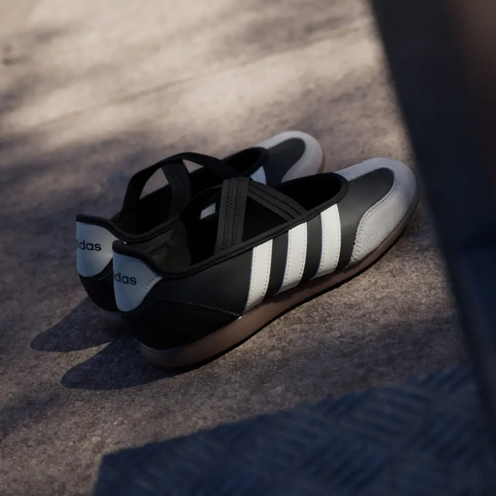 Giày adidas Barreda Mary Jane ‘Black White Gum’ HQ7401 - Ảnh 4