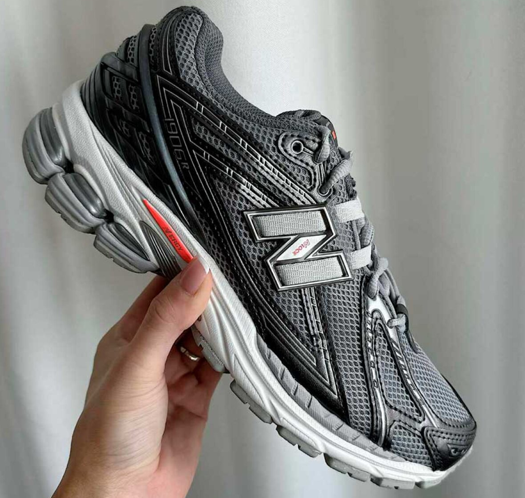 Giày New Balance 1906R 'Black Metallic' U1906RCO - Ảnh 3