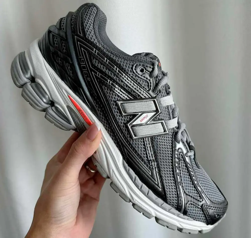 Giày New Balance 1906R 'Black Metallic' U1906RCO - Ảnh 3