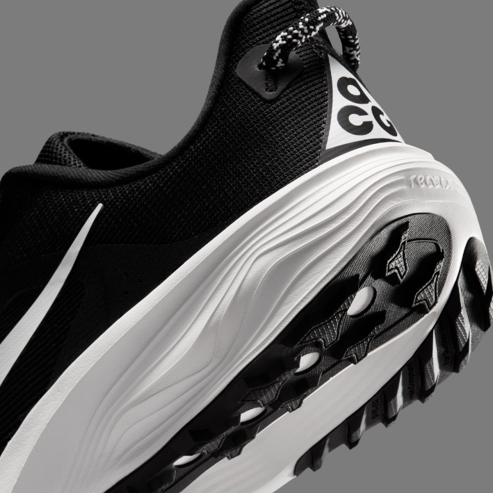 Alternative view of Giày Nike ACG Pegasus Trail ‘Black Summit White’ HV8116-001