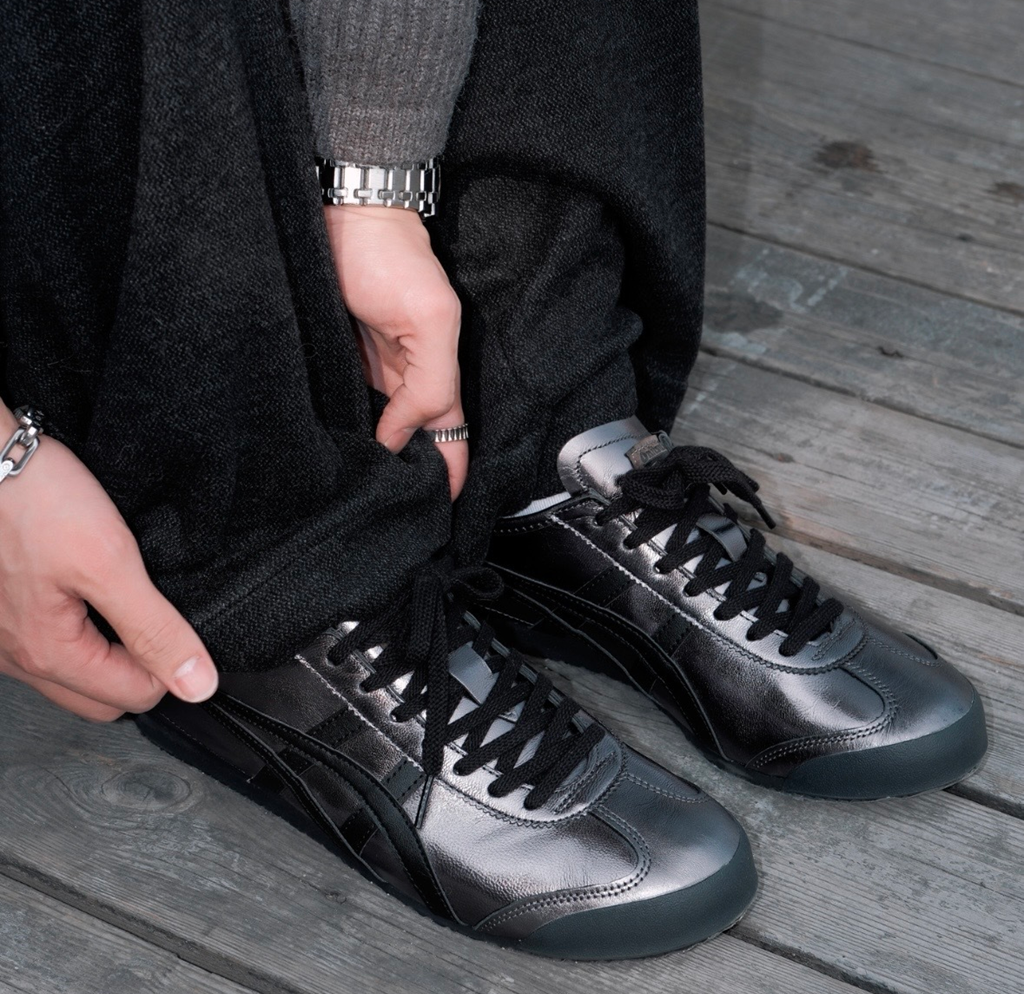 Alternative view of Giày Onitsuka TigerMexico 66 ‘Gunmetal Black’ 1183B566-022