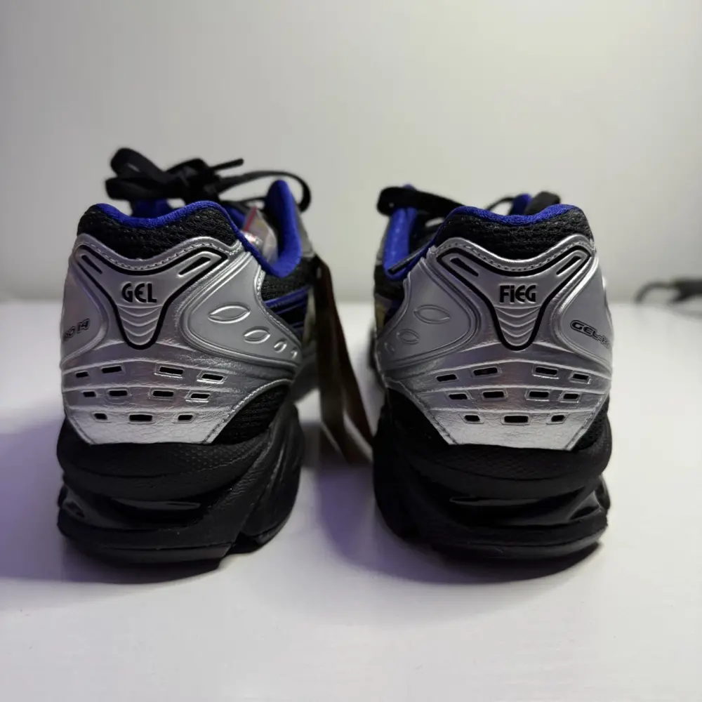Giày ASICS Gel-Kayano 14 Kith Marvel vs. Capcom Wolverine 'Black' 1203B058-001 - Ảnh 4